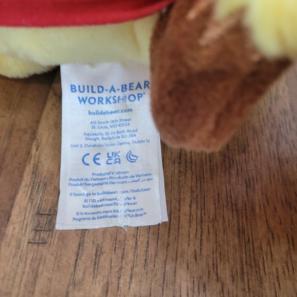 Pikachu plush toy yellow and red for little kids - Picture 3 of 6